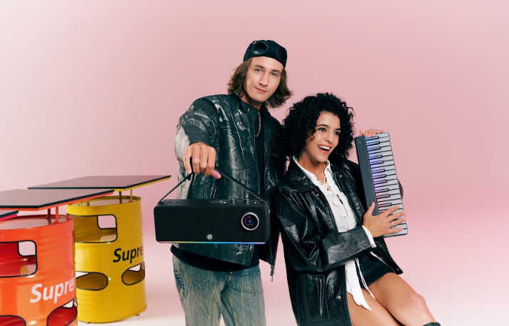 Best Battery‑Powered Keyboards for Busking & Travel