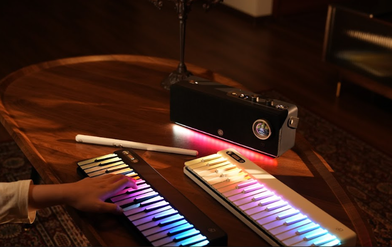 5 Best Keyboards with Lighted Keys for Beginners