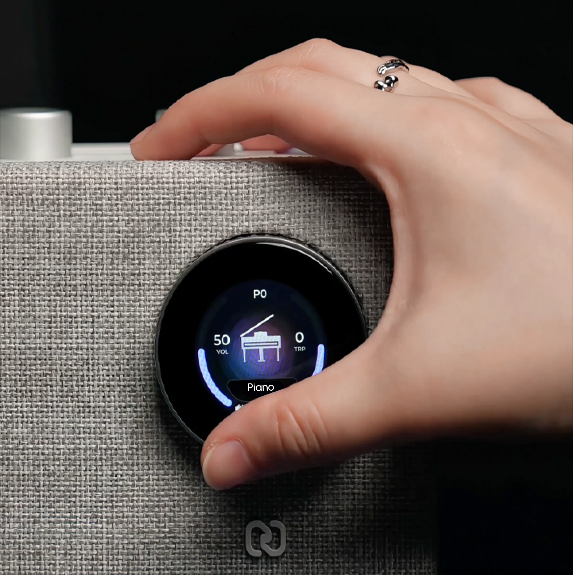 PartyStudio – Wireless MIDI Synth Speaker