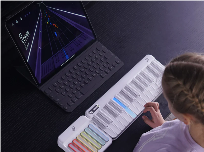 The Rise of Smart Instruments: A New Trend in Family Music Education