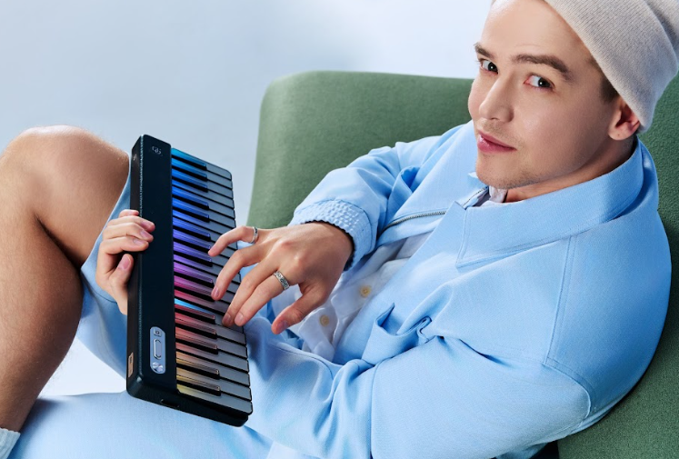 PartyKeys vs The ONE Smart Piano: Which Smart Piano Fits You Best?