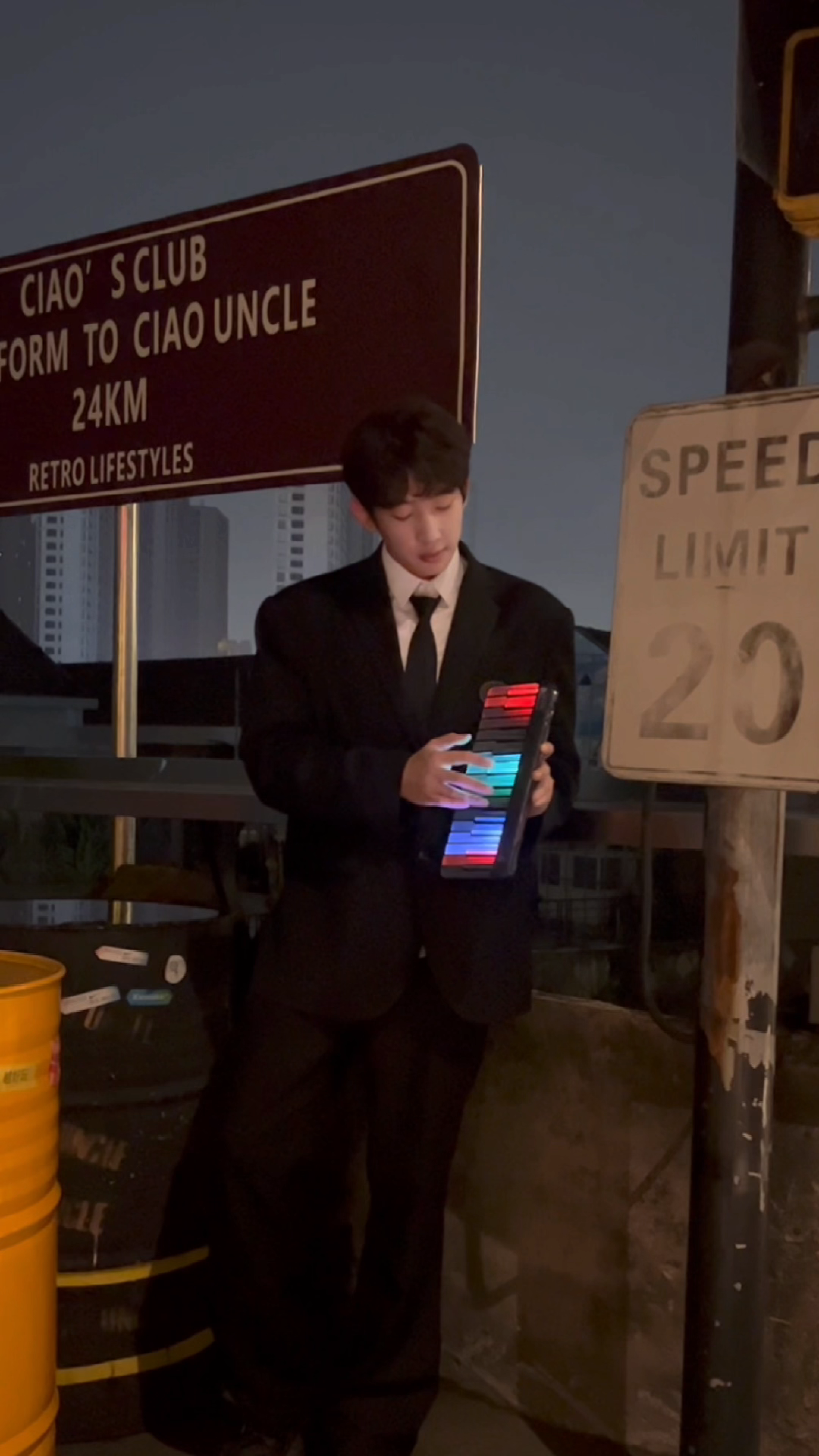 est UGC Videos Platform New